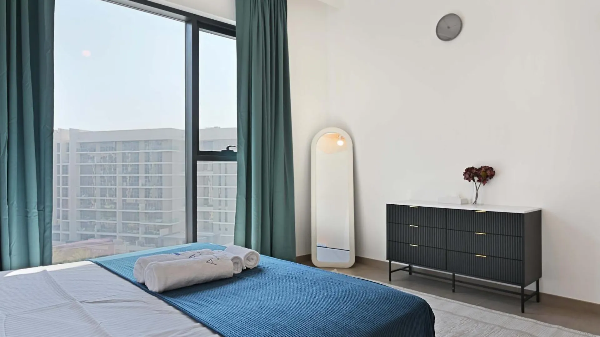 Air Homes - Stylish 2Br Near Dubai Hills Mall & Park