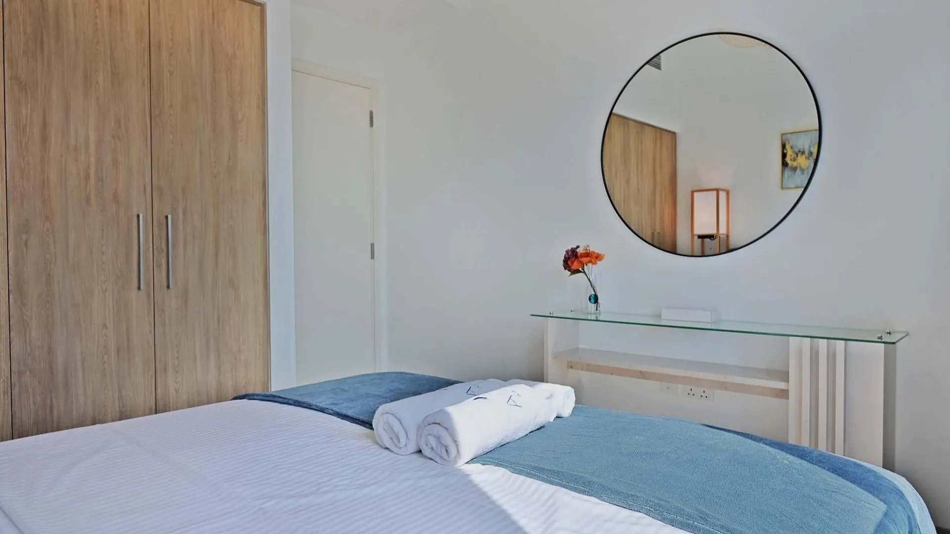 Air Homes - Stylish 2Br Near Dubai Hills Mall & Park Apartment