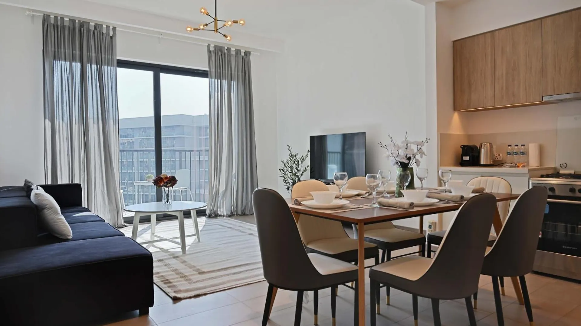Air Homes - Stylish 2Br Near Dubai Hills Mall & Park 0*,